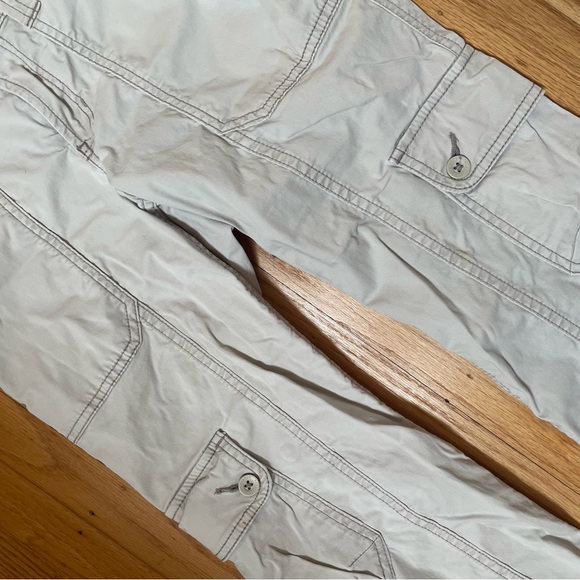 Hollister Mid rise Relaxed Cargo Pants - Picture 6 of 16